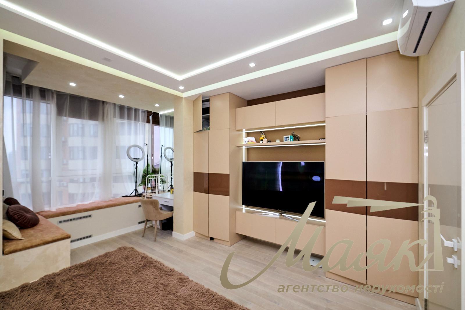 Продажа 2-х комнатной квартиры в ЖК Джек Хаус по ул.Леси Украинки бульв., 7-В