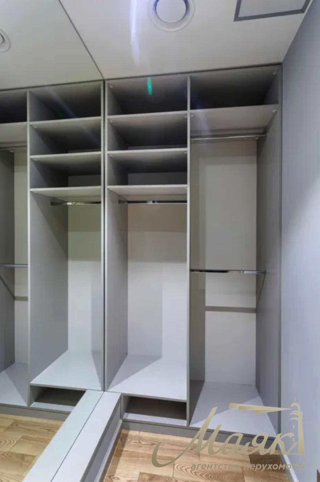 Sale of 3-room apartment Shota Rustaveli street