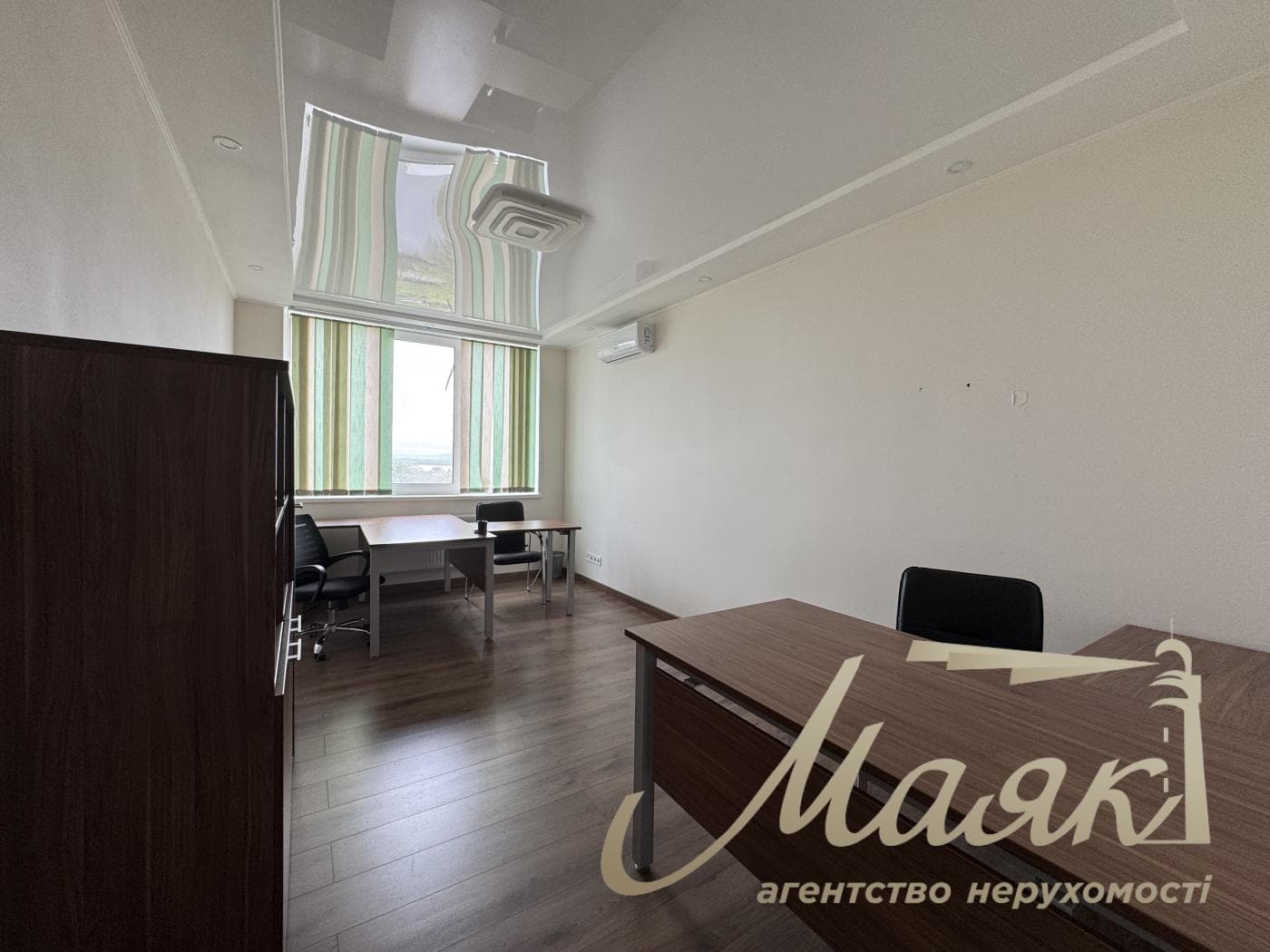 Аренда офиса 97м2, метро Славутич