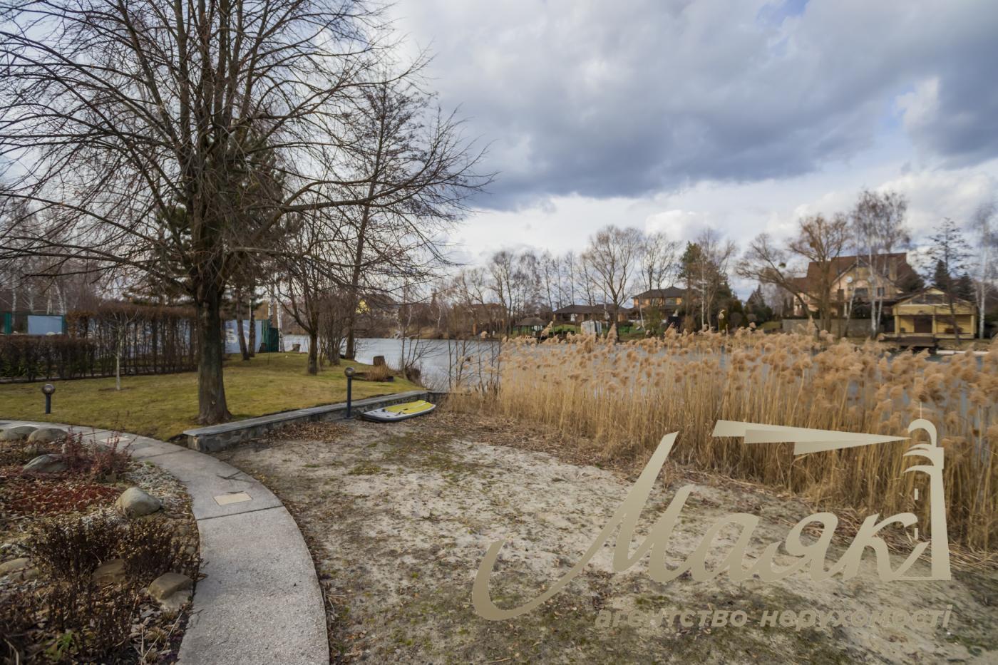 Sale of a house in the residential complex "Golden Gate", Kozin village.