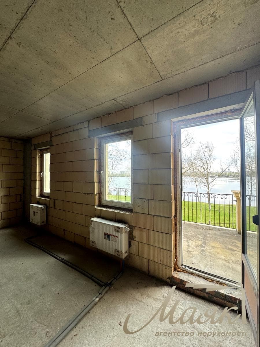 Продаж видового 3х поверхового таунхауса площею 270 м² у закритому комплексі "Італійський квартал", Оболонський район, Київ
