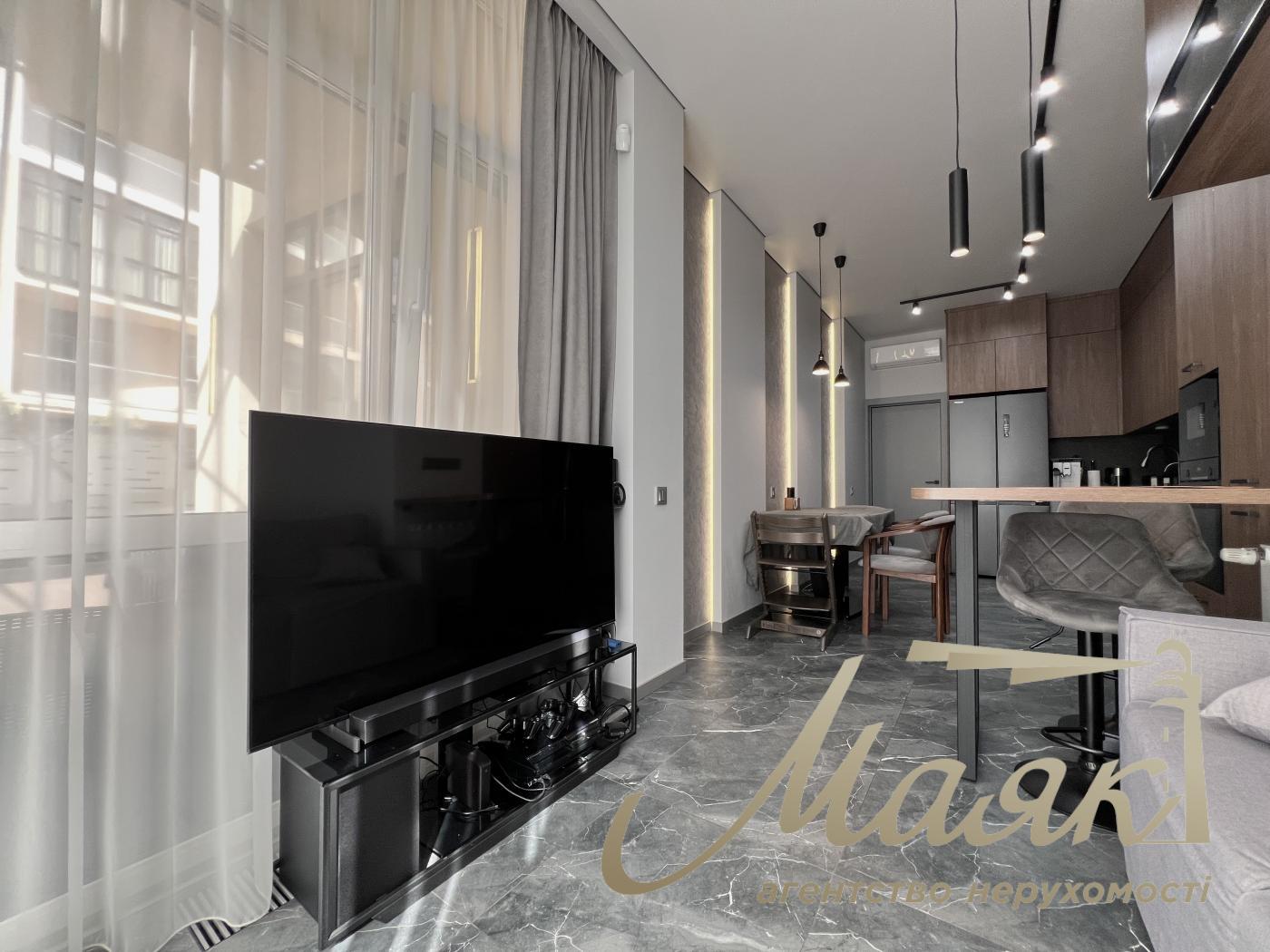 Продажа 3-комнатной квартиры с террасой в ЖК «Итальянский квартал» Оболонский район