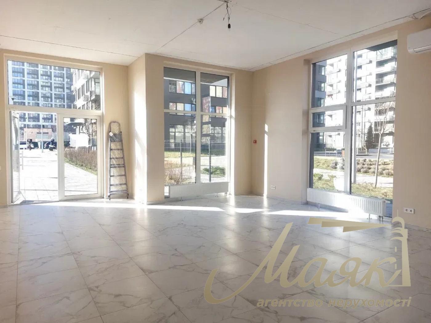 Аренда фасадного помещения 72 м.кв. ЖК Варшавский