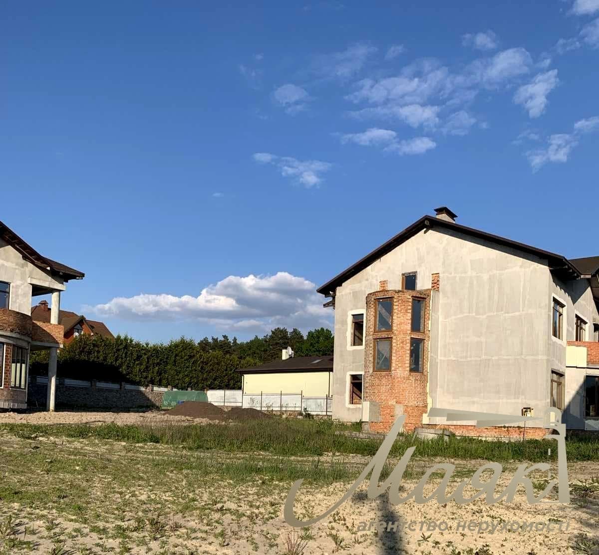 Продаж 2х поверхового будинку 220м2 в с. Кременище, вул. Грушевського, Києво-Святошинський район, Київська область.
