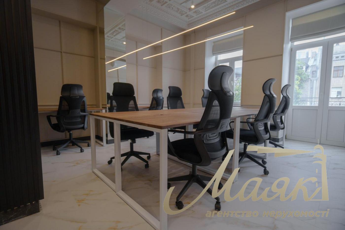 Office for rent in the Center m. Palace of Sports, Esplanadnaya str.
