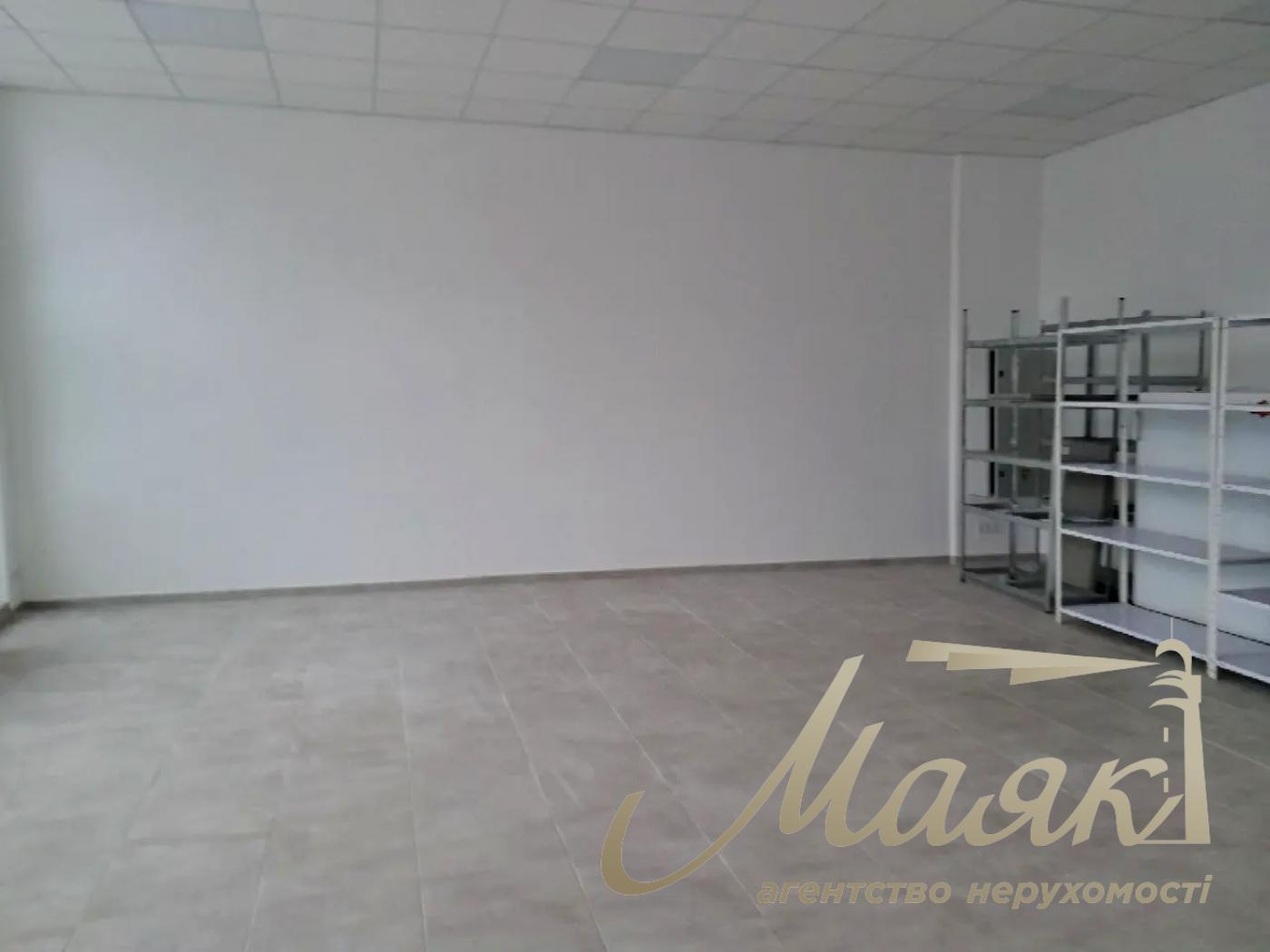 Аренда комерции фасад 202м2 в ЖК Кирилловский Гай, ул. Загоровская 1-Г (Багговутовская).