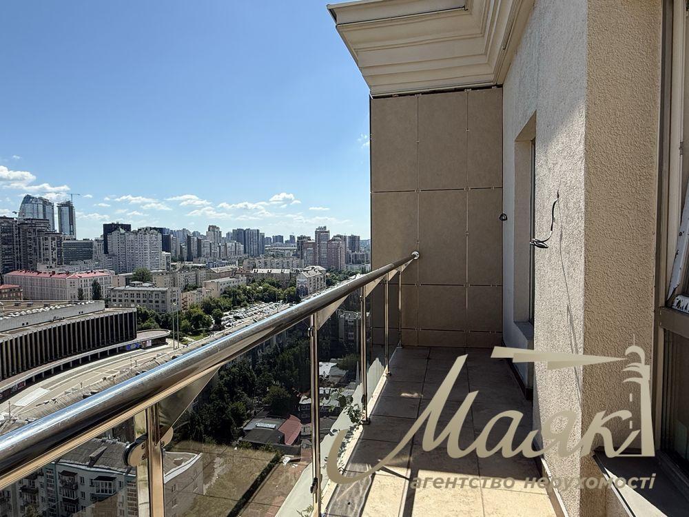 Продажа 2-комнатной квартиры 65м2,ЖК «Владимирский», ул. Антоновича, 109