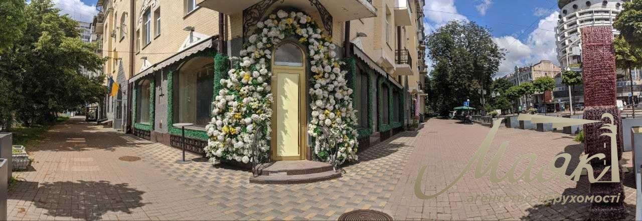 Аренда фасадного помещения под ресторан, салон, шоу-рум, Мазепы 18/19, Арсенальная