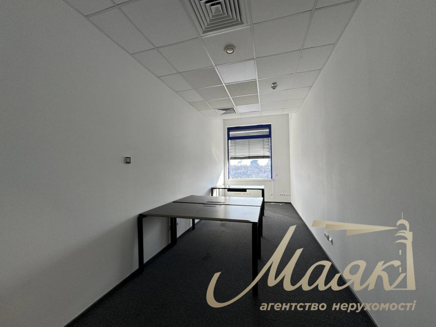 Office for rent 924m2 in BC Merx, Leipzigskaya St., Pechersk