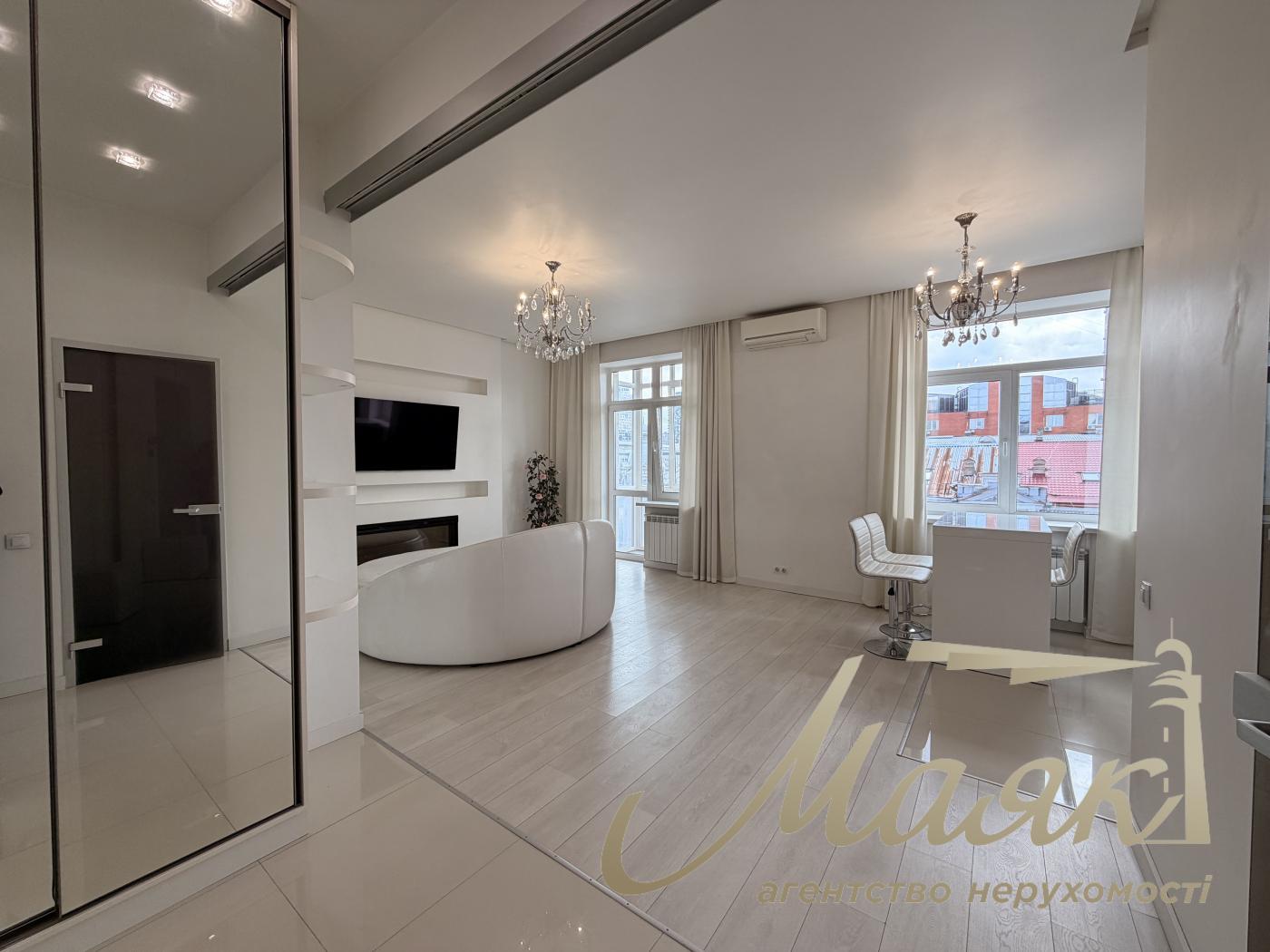 Studio apartment for sale on Olimpiyskaya, Bolshaya Vasilkovskaya str.