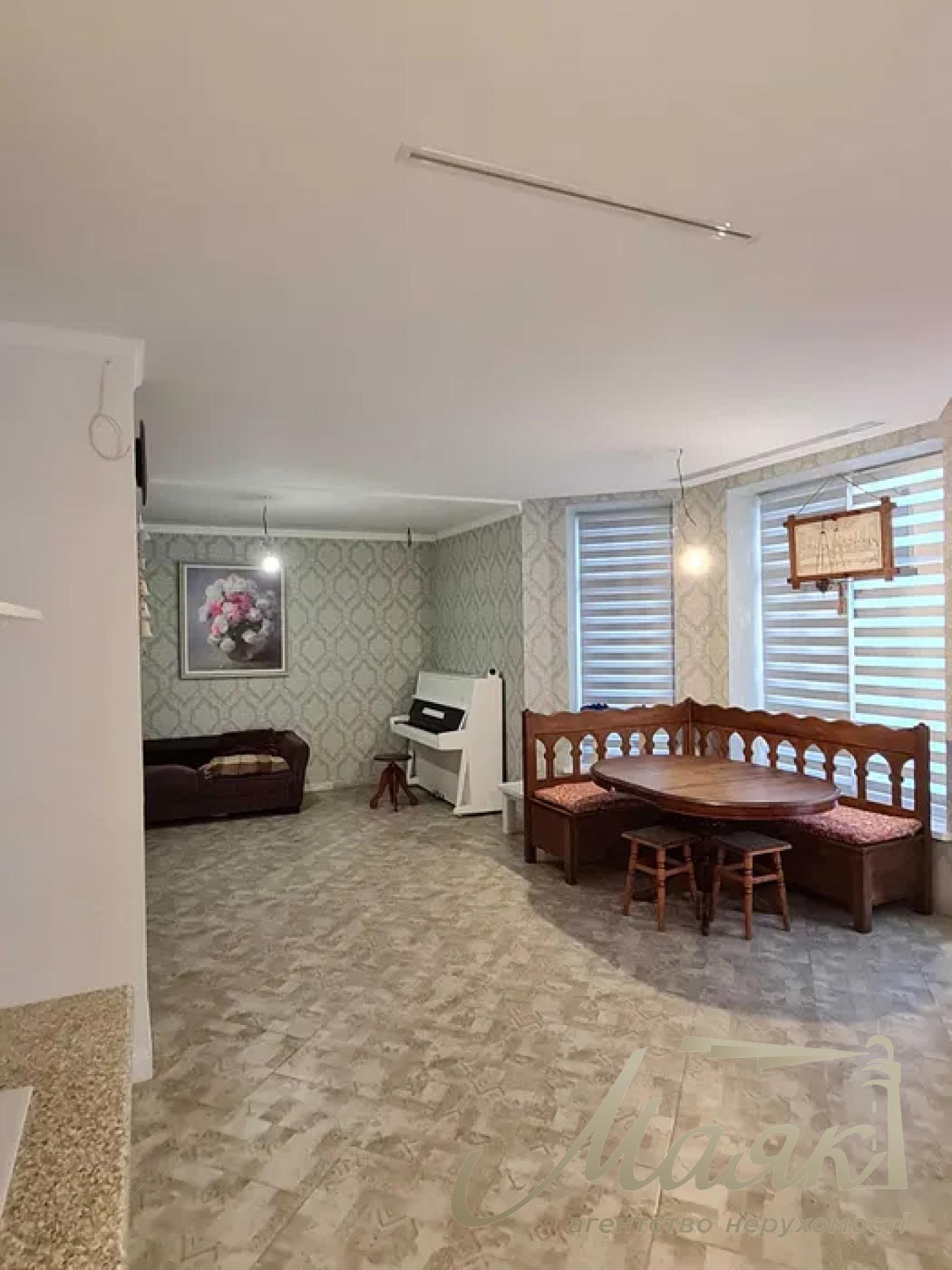 Sale of 3-storey house 240 sq.m. Obolon. Kyiv.