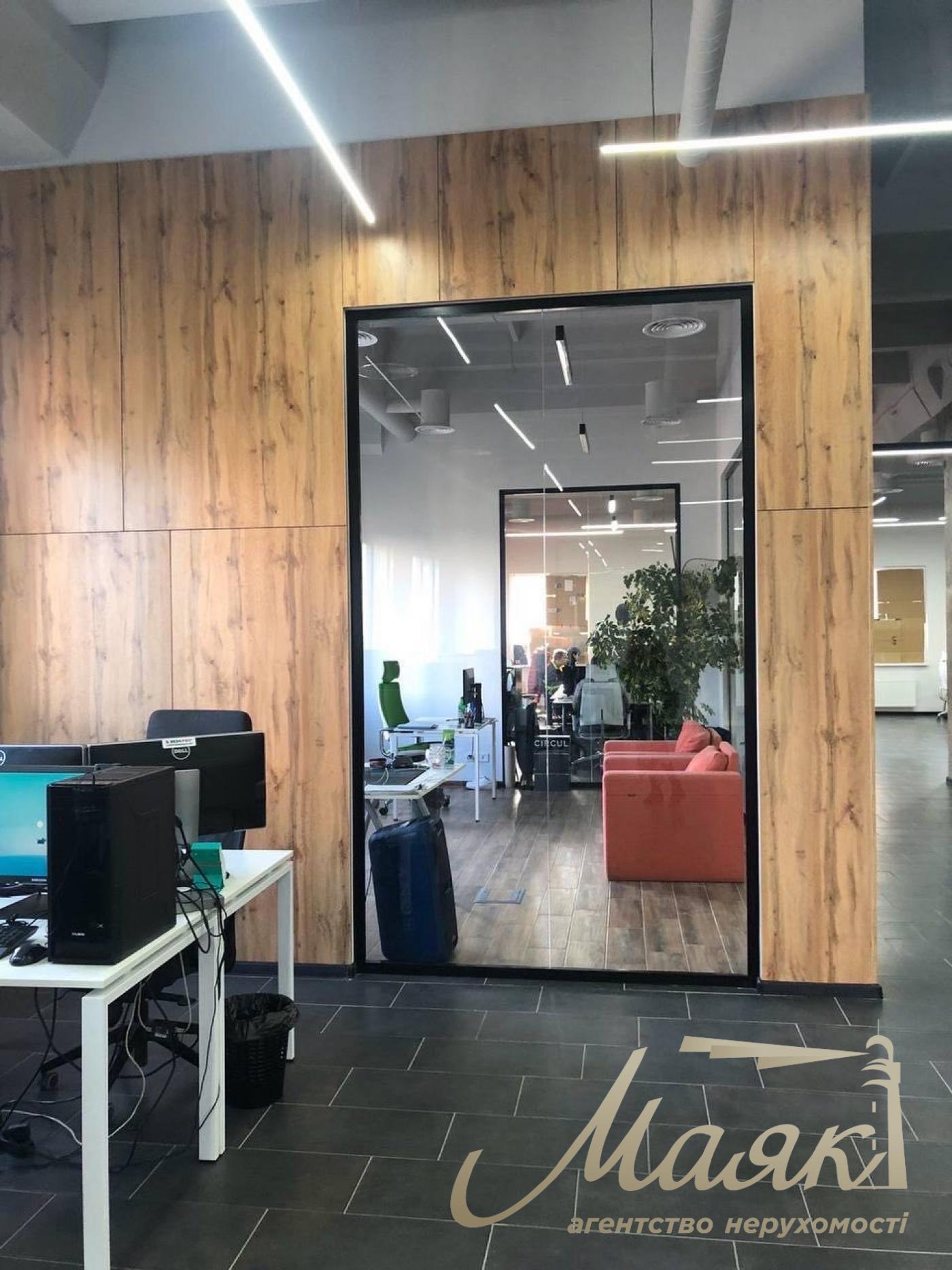 Office for rent 580 sq.m. on Princes Ostrozhskikh str. (Moskovska), 23