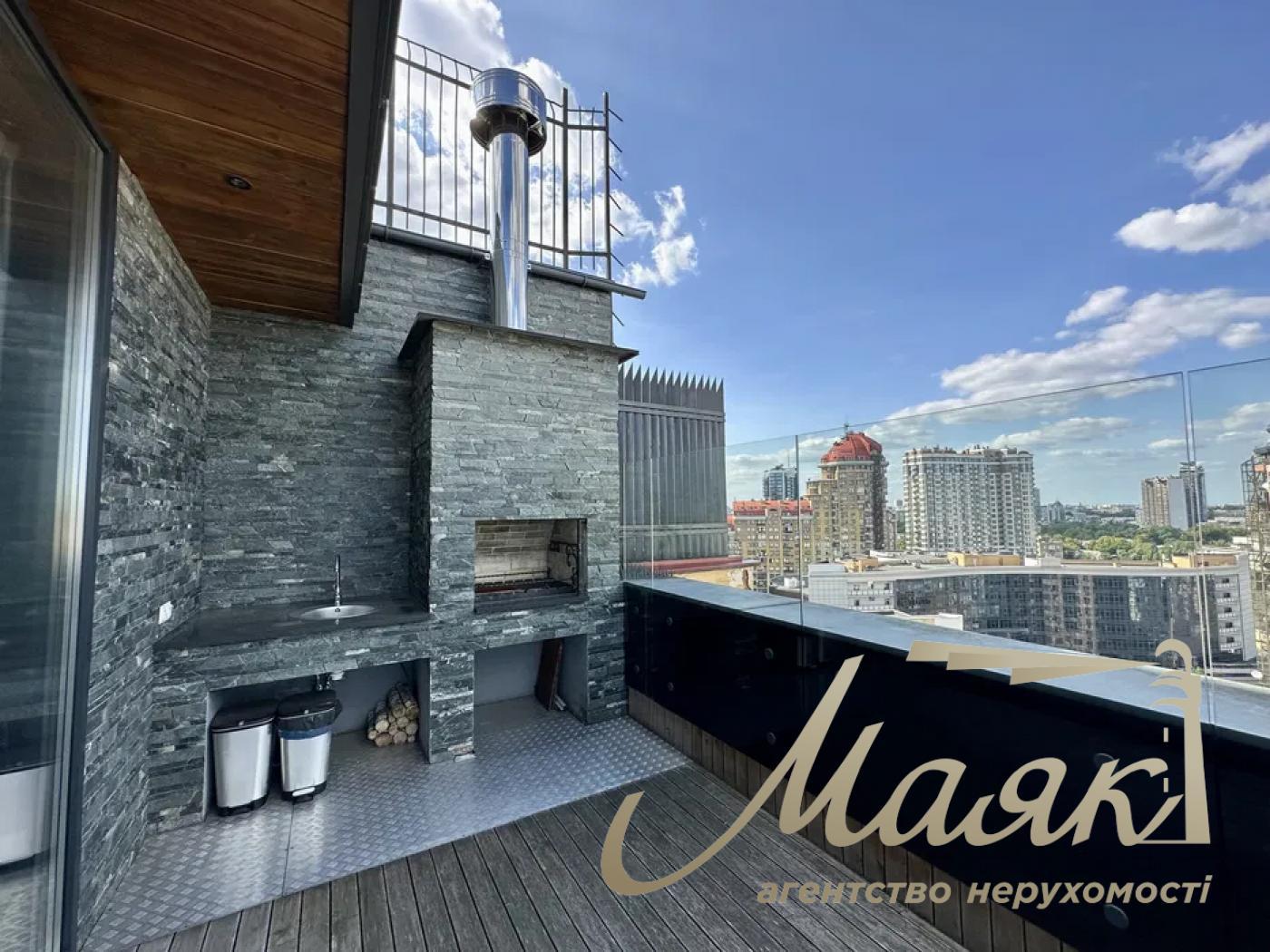 Продаж дворівневої 4к квартири вул. Коновальця, Печерськ