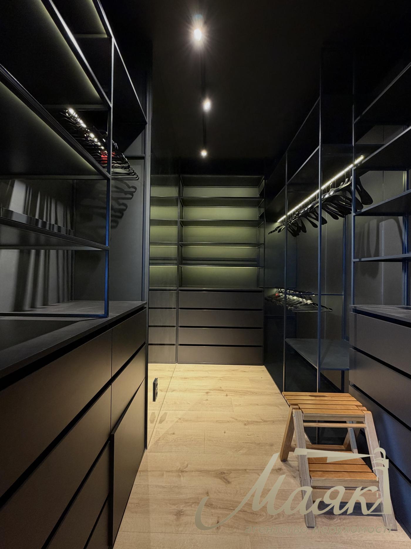 Оренда 3-х кімнатної квартири 130 кв.м. на вул.Преображенська 8Б