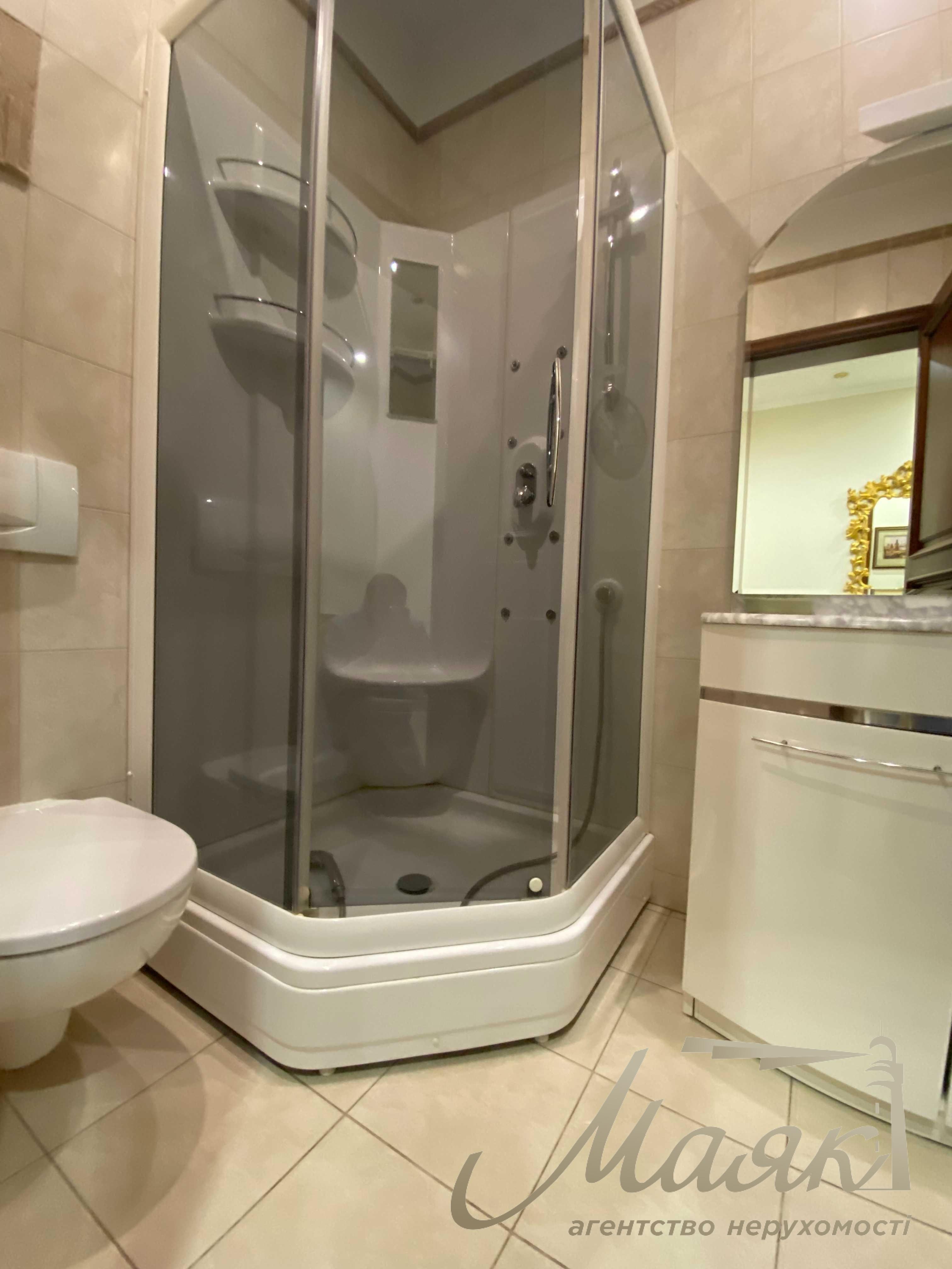 Оренда 4-кімнатної квартири, Михайлівська Площа, Центр, Київ