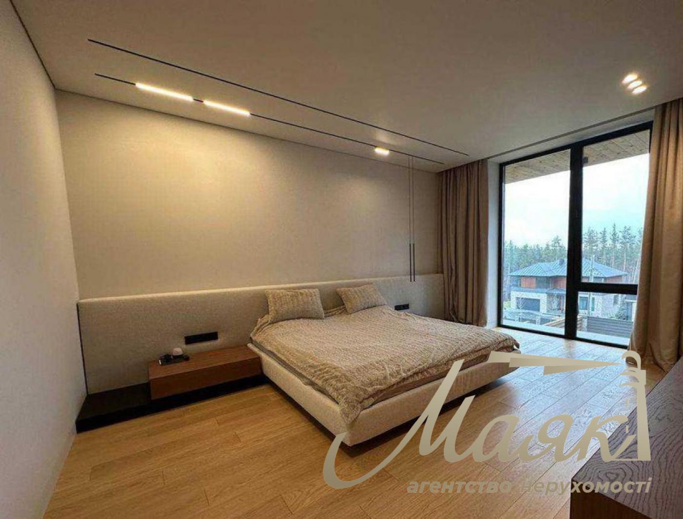 Продажа 2х-этажного дома 220м2 в КГ "Нова ходосовка", с . Ходосовка , Киево-Святошинский район.