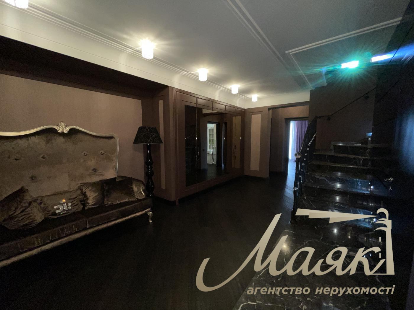 Rent penthouse str. Sribnokilska, Poznyaki, Osokorki