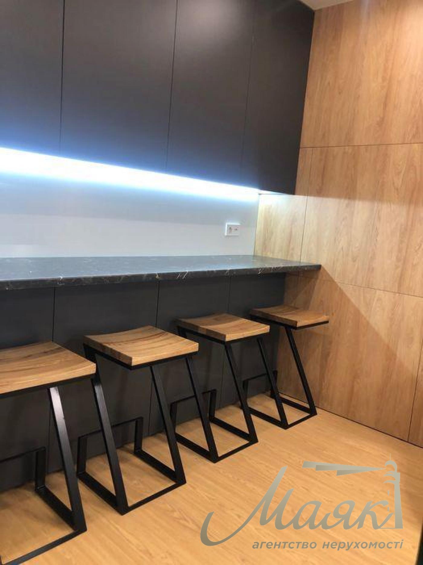 Office for rent 133 sq.m. in Residential Complex Carnegie Tower, Pecherskiy r-n.