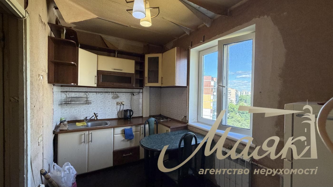 Продаж 1-кімнатної квартири площею 30,2 м² на вул. Рональда Рейгана, 11А, район Троєщина, Київ