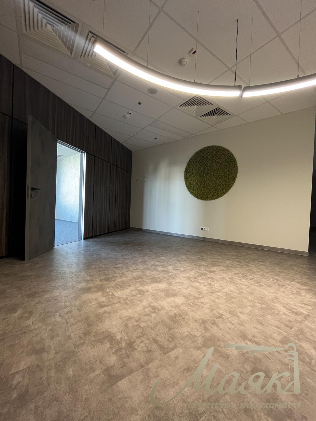 Оренда офісу в БЦ Сенатор 837м2 по вул.Князів Острозьких 32\2, Печерський район