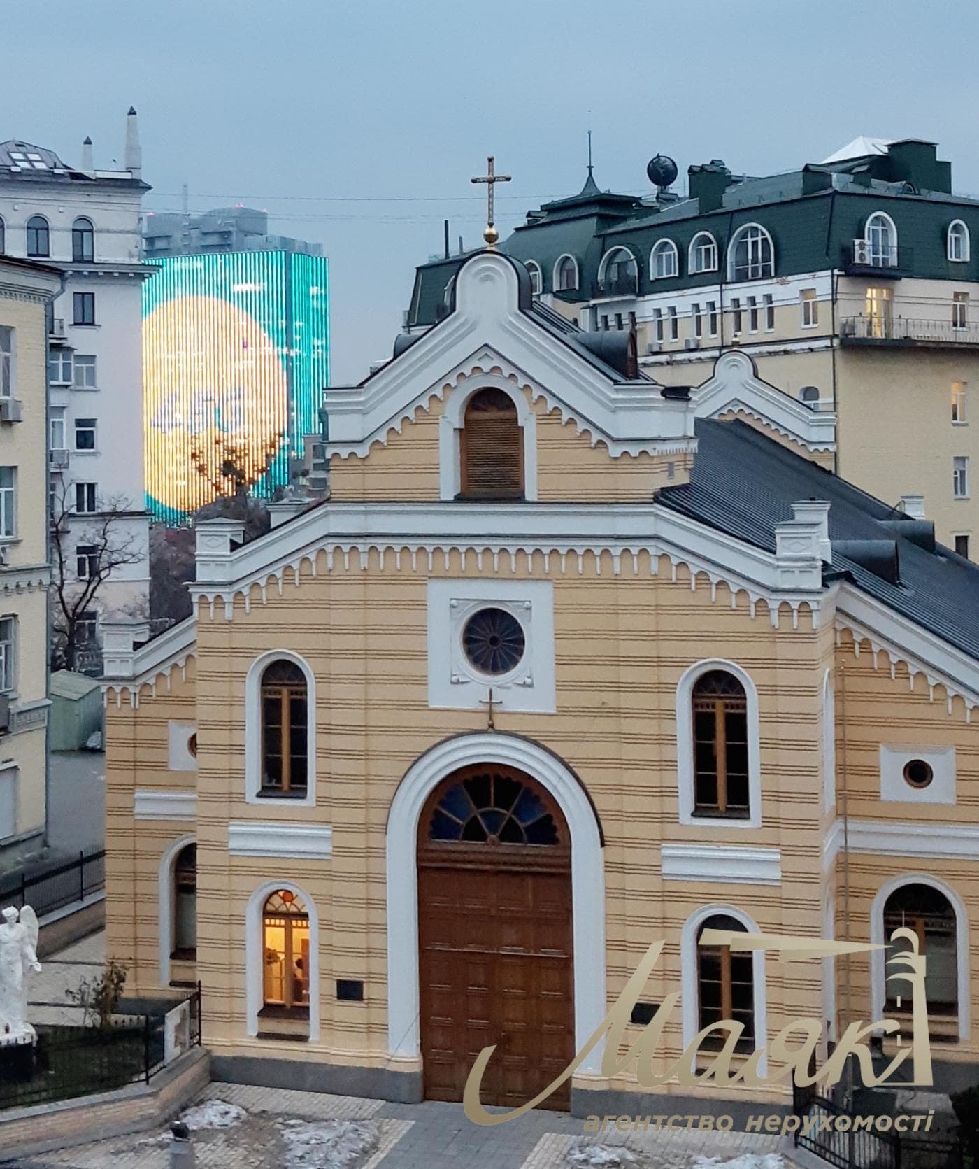 3-room apartment for rent at 21 Lyuteranskaya St., Shevchenkivskyi District.