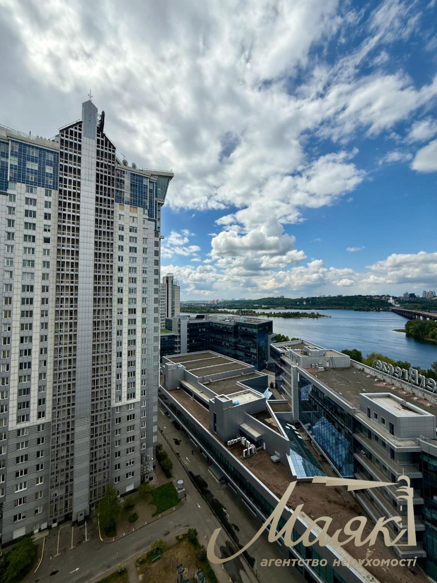 Rent 2k apartment in LCD Silver Breez, Dniprovska embankment 1