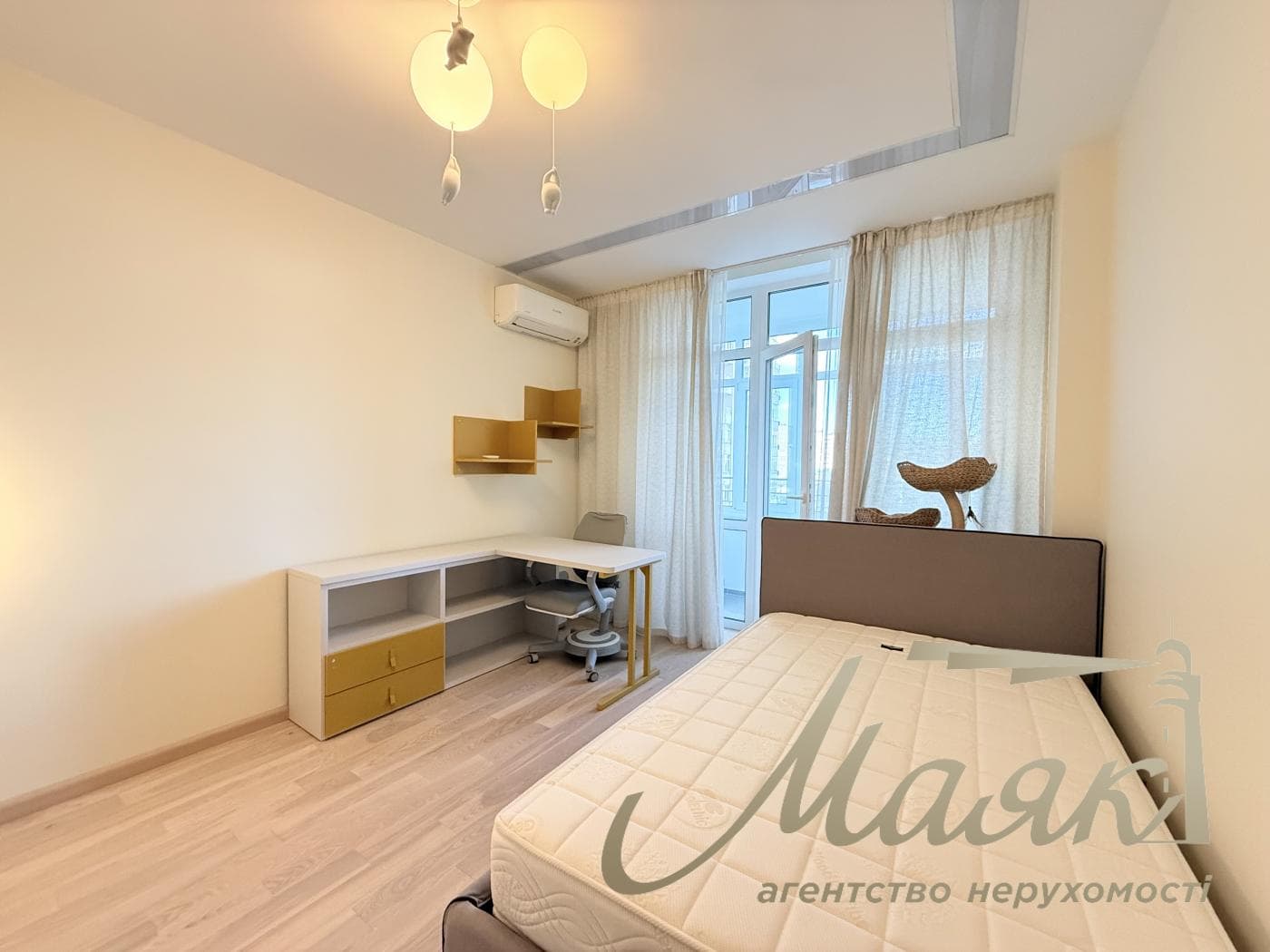 Оренда 3-кімнатної квартири площею 95 м², ЖК «Династія»