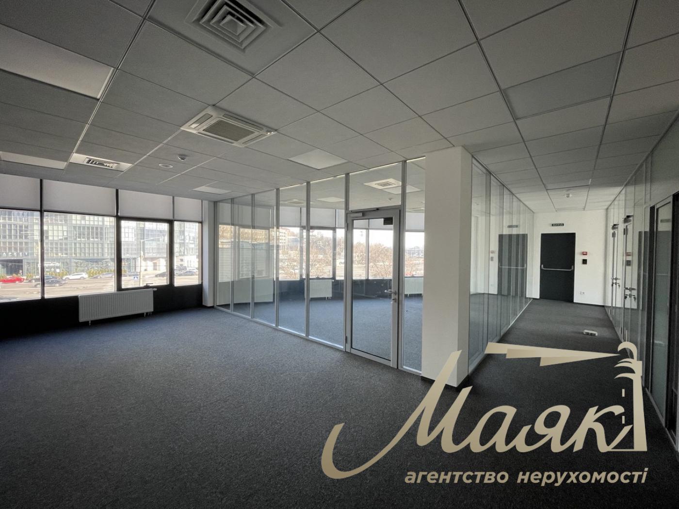 Office rent 280 m2, Boychuk St. 44a, Goloseevsky