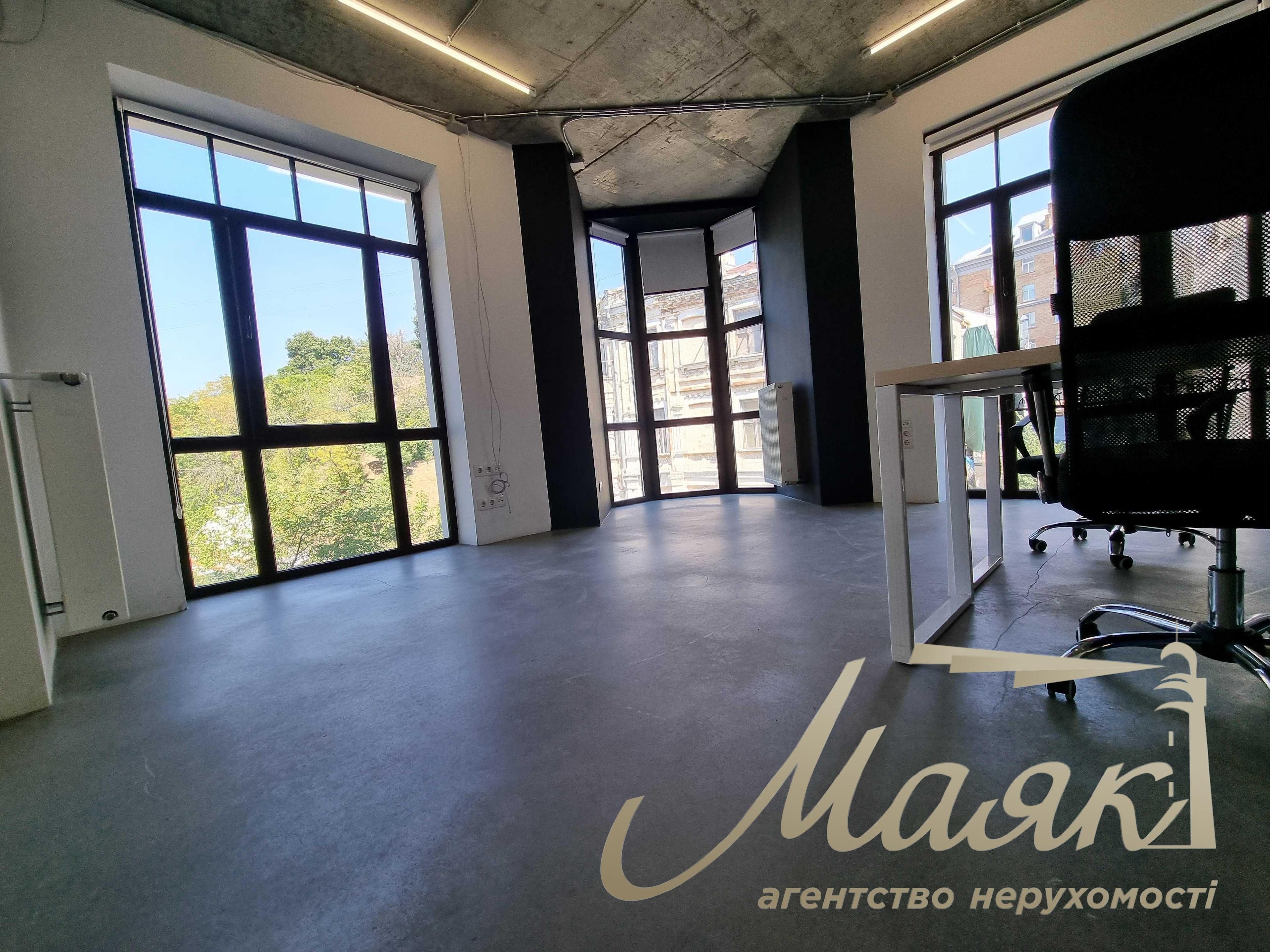 Rent office 350 sq.m. on Podil, Vozdvizhenska street 51A