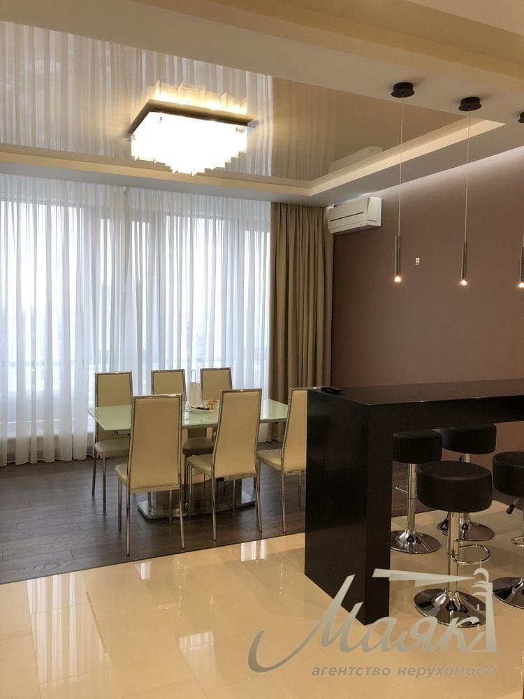 Продаж 3-кімнатної квартири, 103 м², ЖК «Рівер Стоун», вул. Трускавецька, 2-А