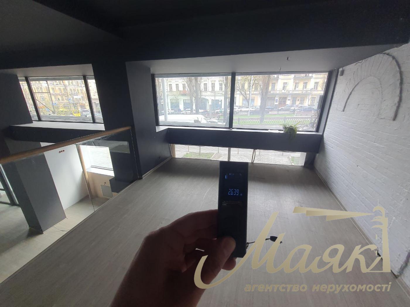 Аренда фасадного помещения 300м2. бул. Тараса Шевченка Бессарабка,