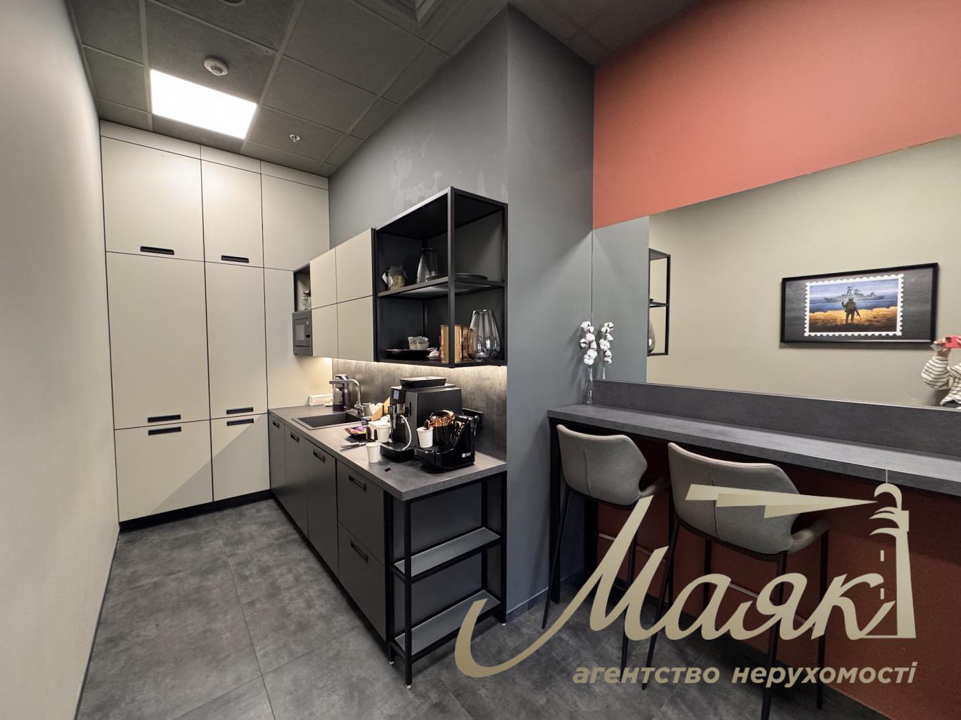 Office for rent BC Leonardo, Bogdana Khmelnitskogo str.