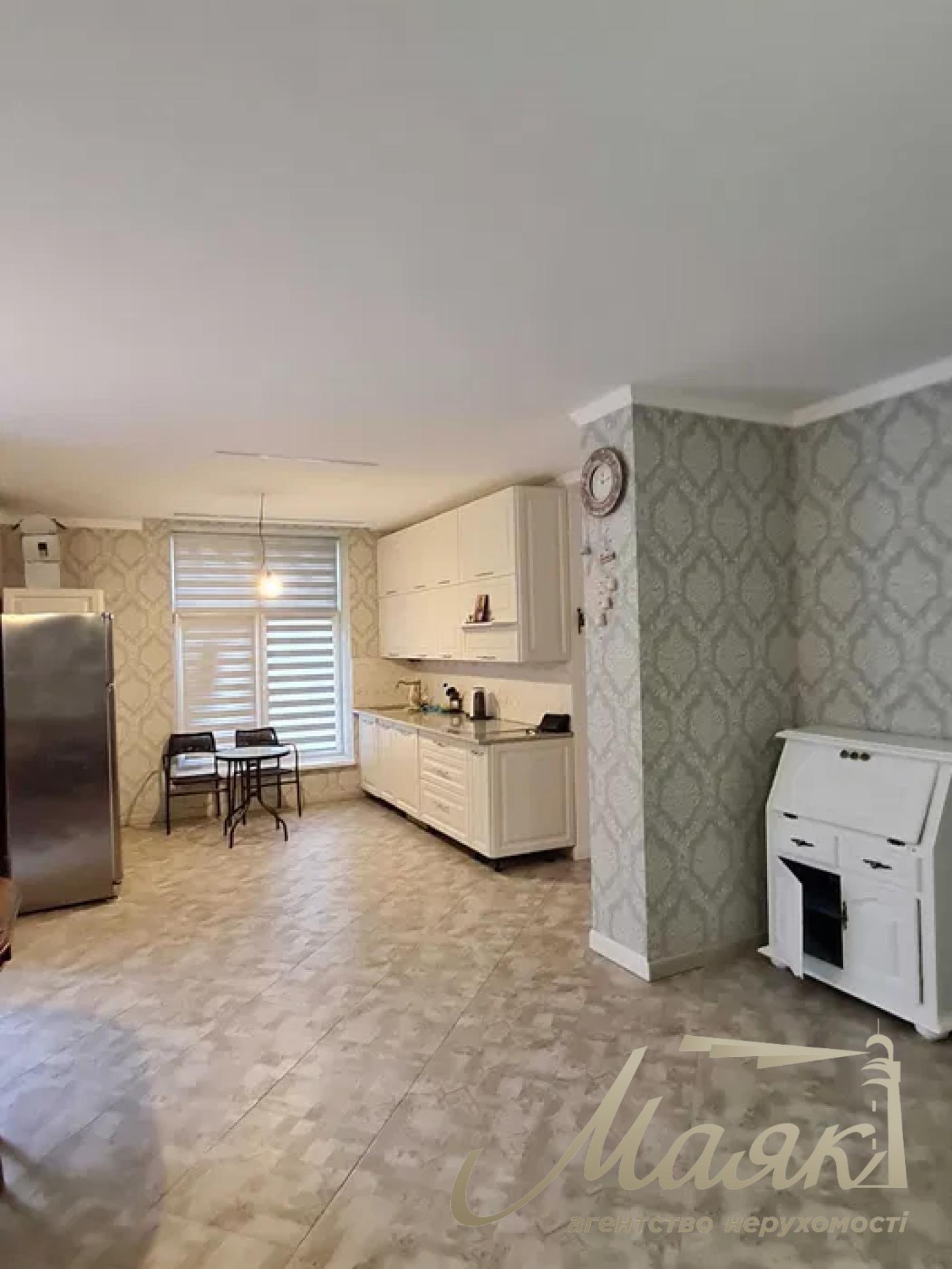 Sale of 3-storey house 240 sq.m. Obolon. Kyiv.