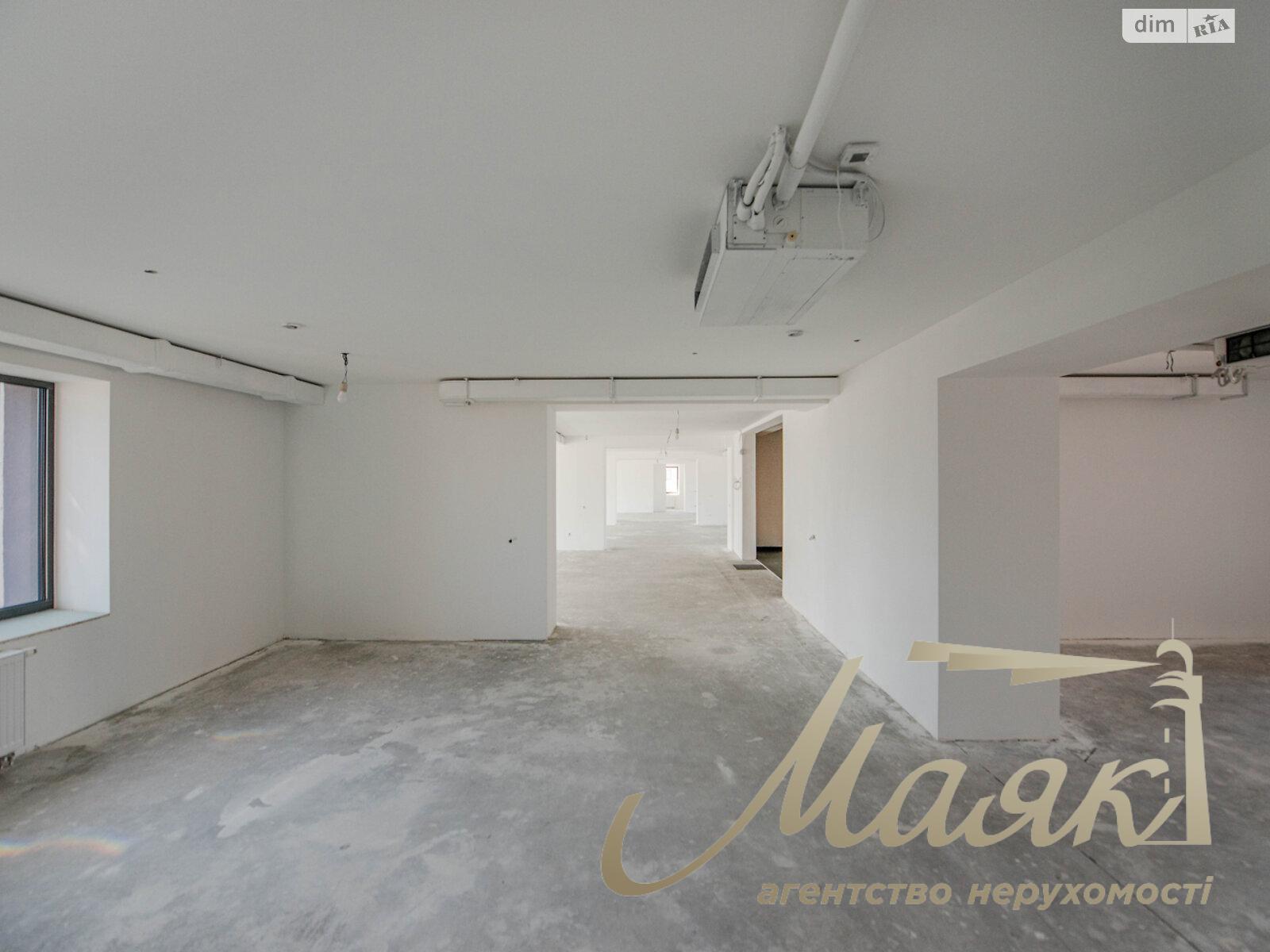 Office for rent 2109m2 on Saksaganskogo street 53/80, Center