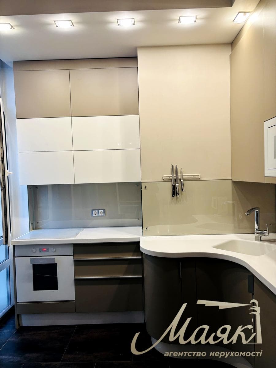 Rent 1-bedroom apartment in Residential Complex Boulevard of Fountains, 60m², Pecherskiy district, Kyiv