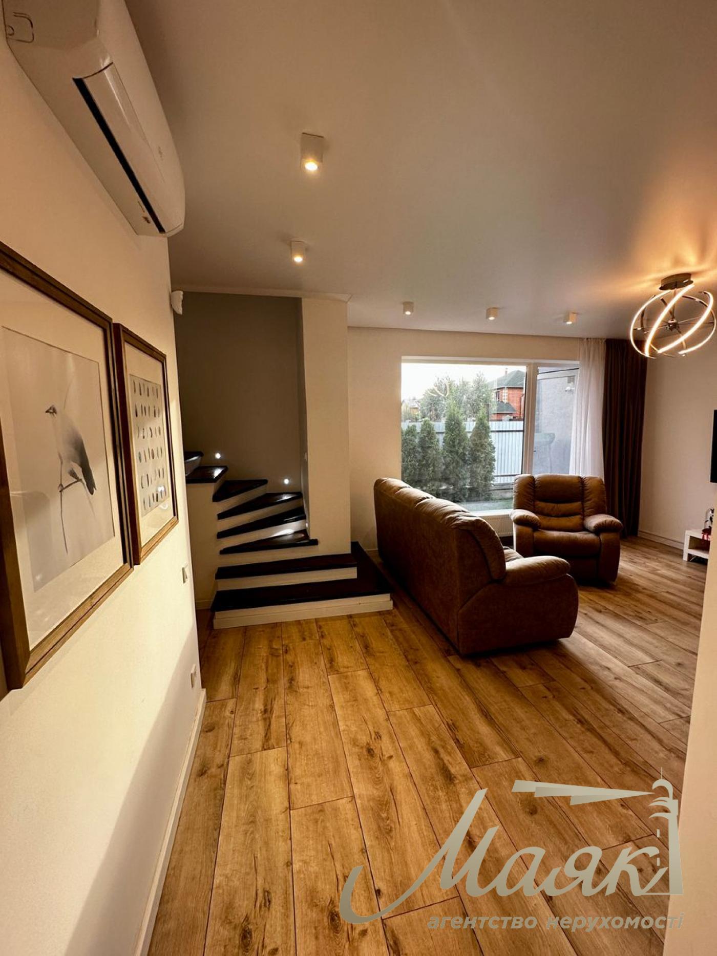 Продаж таунхауса Гатне 105м2