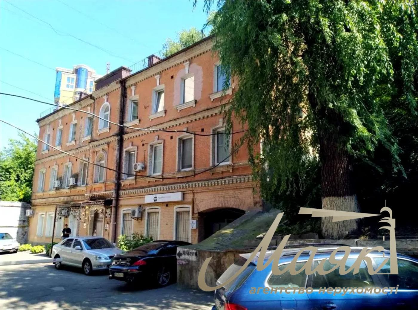 Продаж ОСБ 660 м.кв. вул. Басейна, Печерськ, Центр