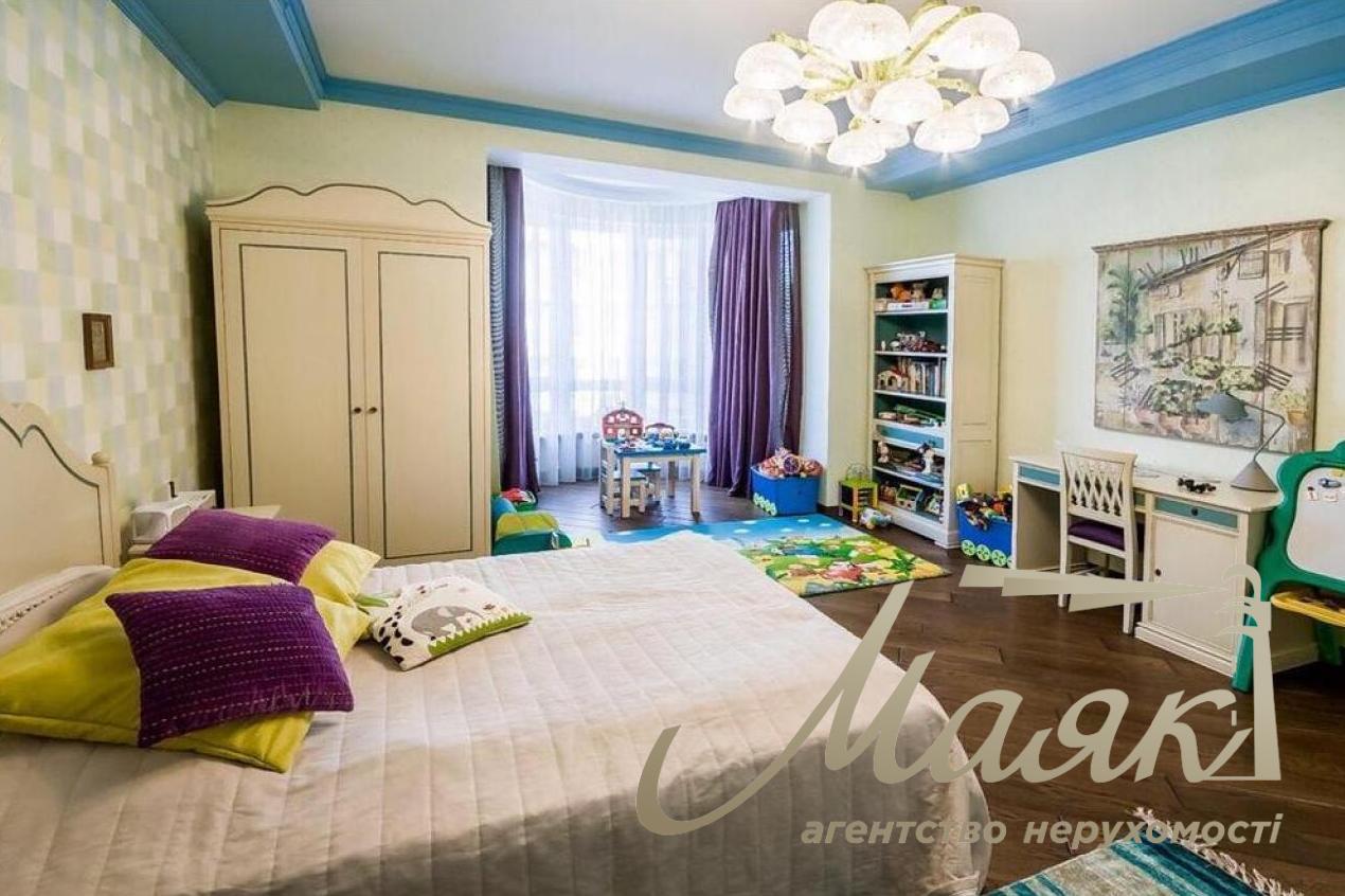 Продаж 3х кімн. квартири 195 м2 в ЖК Липська вежа, вул. Інститутська 18а