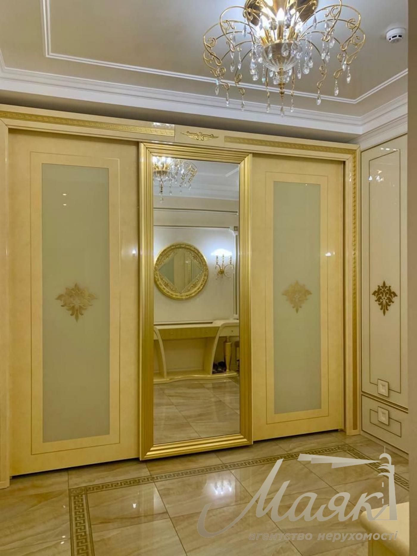 Продаж 4к квартири бульвар Лесі Українки, Печерськ