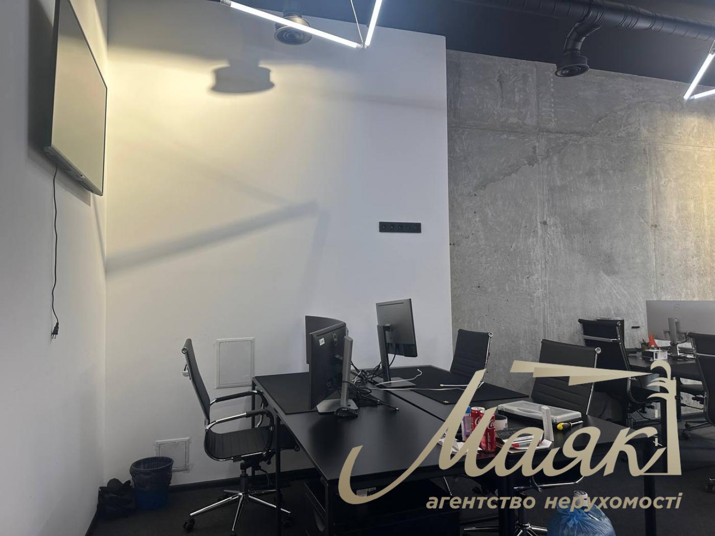 Оренда офісу 680м2 в ЖК Нью Йорк по вул.Антоновича 74, Олімпійська