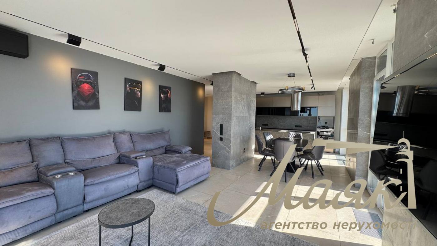 Аренда видовой 4-комнатной квартиры 168м2 в ЖК «Французский квартал 2» Печерский район, Киев