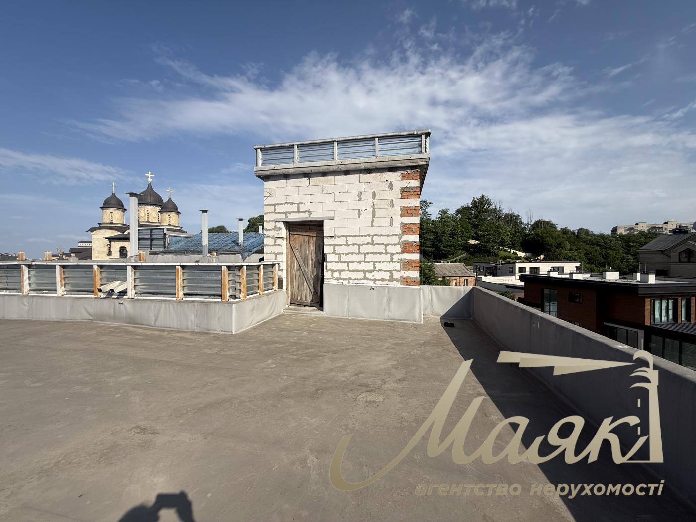 Продаж цілої будівлі в самому центрі Києва вул. Мічуріна, Звіринець, Київ біля IQ Бізнес центру