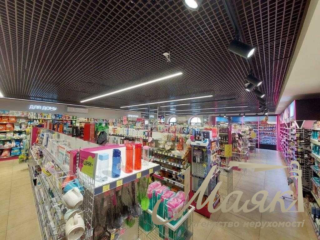 Оренда фасаду, 190 м2, Контрактова площа