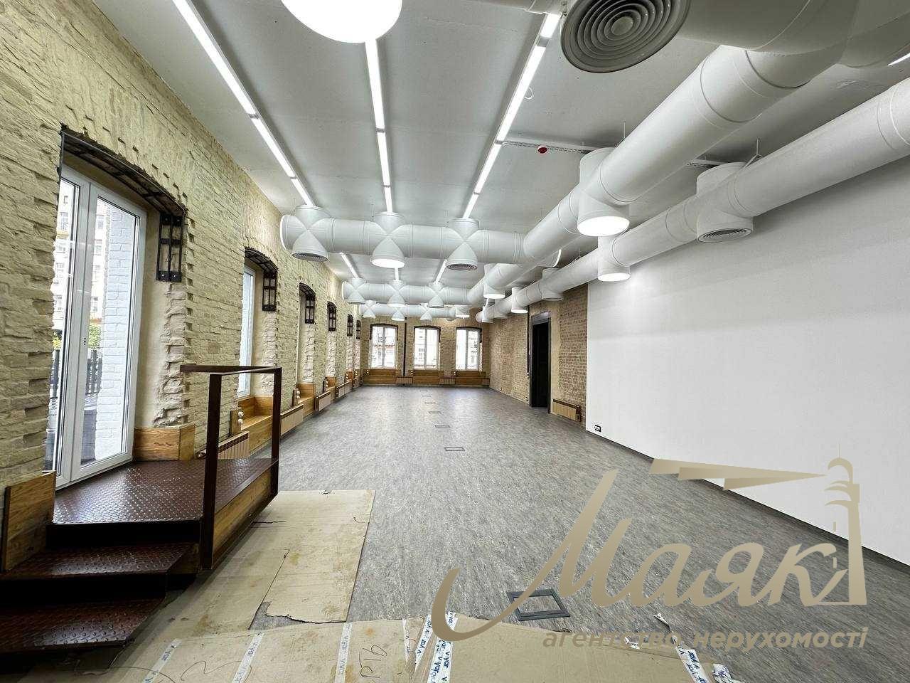 Оренда дизайнерського офісу в стилі LOFT 400м2 з терасою, вул. Велика Васильківська, Центр
