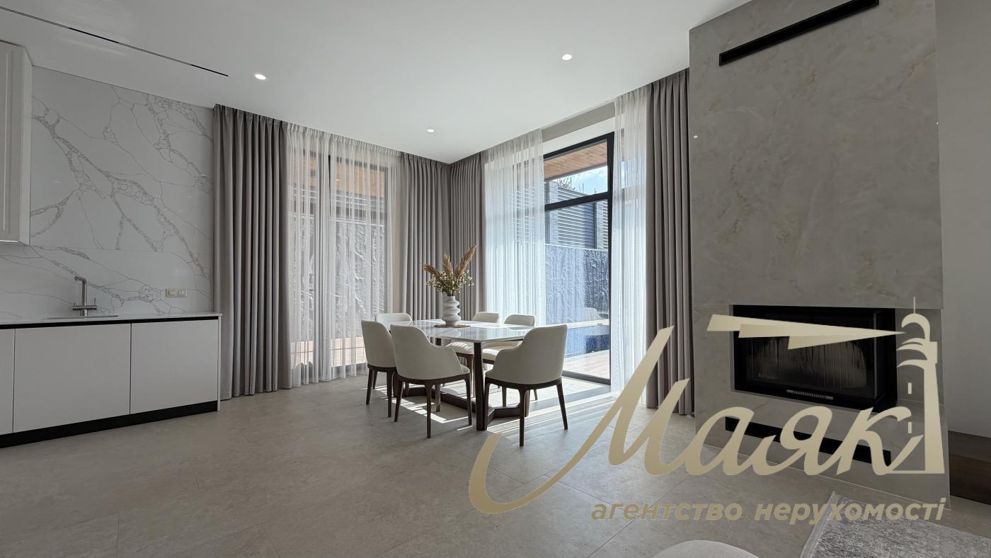 Продаж 2-х поверхового будинку 200м2, КМ Нова Ходосівка