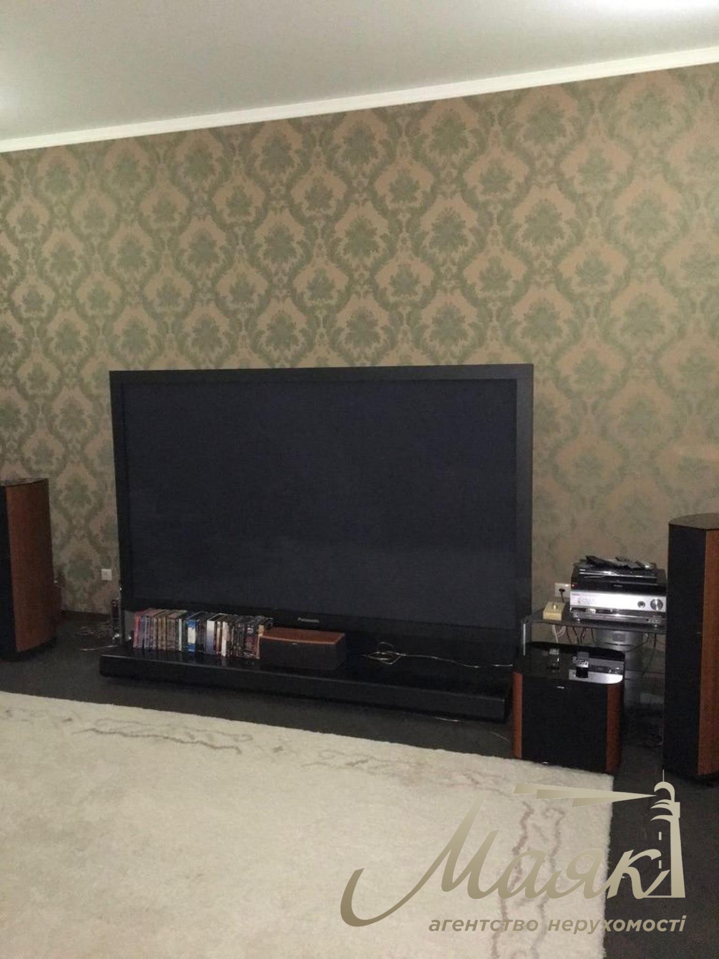 House for sale 1000 m2 Gostomel