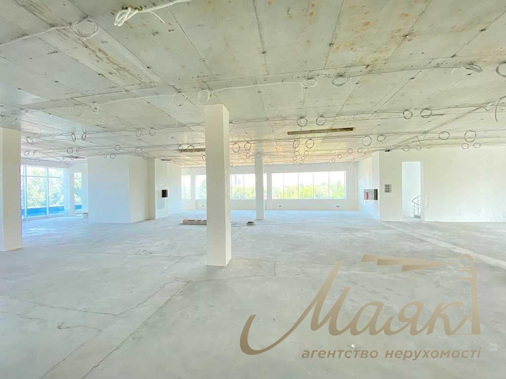 Аренда целого здания 2510м2, проспект Шухевича, Оболонь