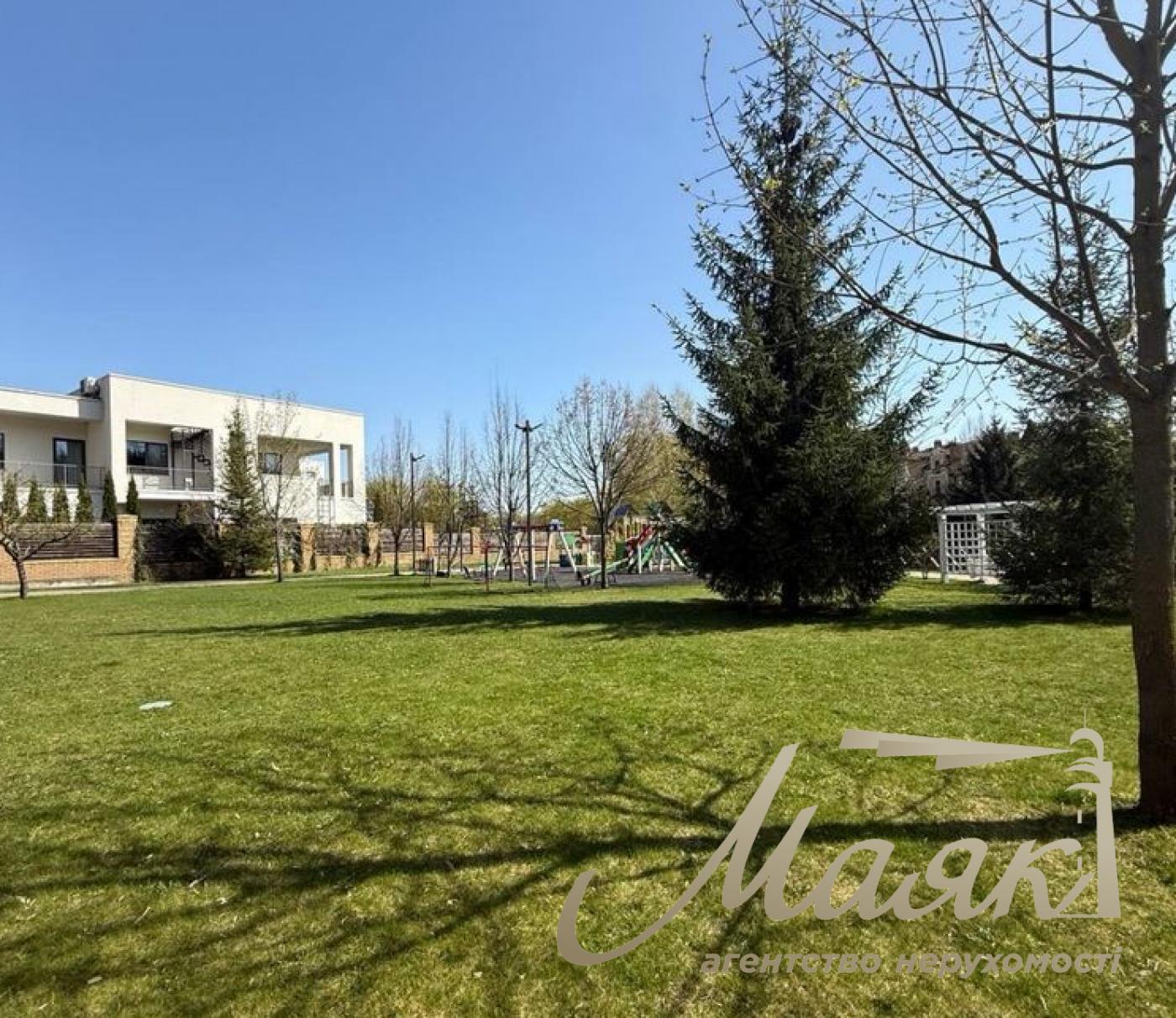 Продаж земельної ділянки 30 соток у преміальному КМ "Хутір Ясний", Лісники