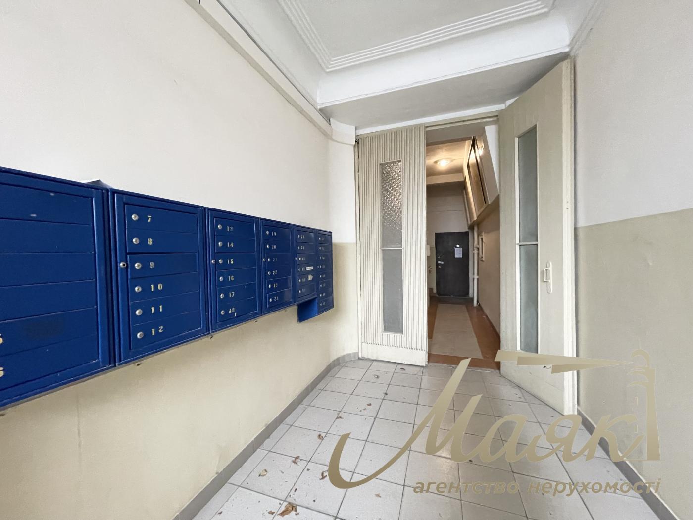 Продаж квартира-студія 40м2 в центрі вул. Заньковецької 6, Липки, Київ