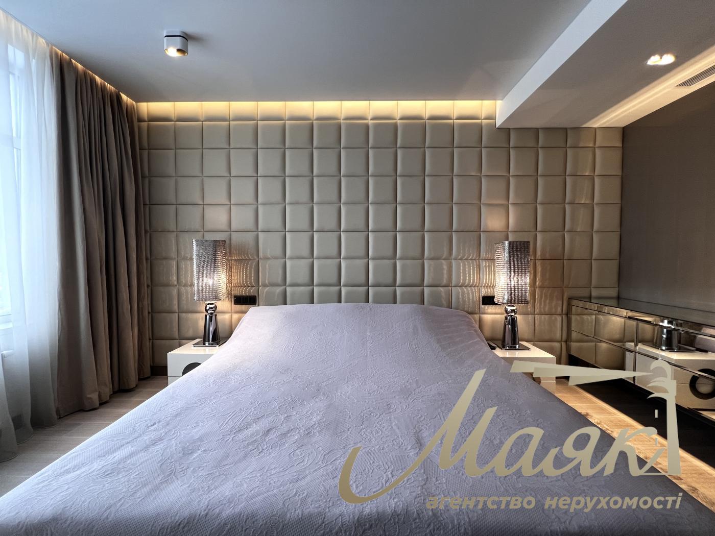 For sale 4-bedroom apartment, LCD Novopecherskie Lipki, 116.4m², Pechersk, Kyiv